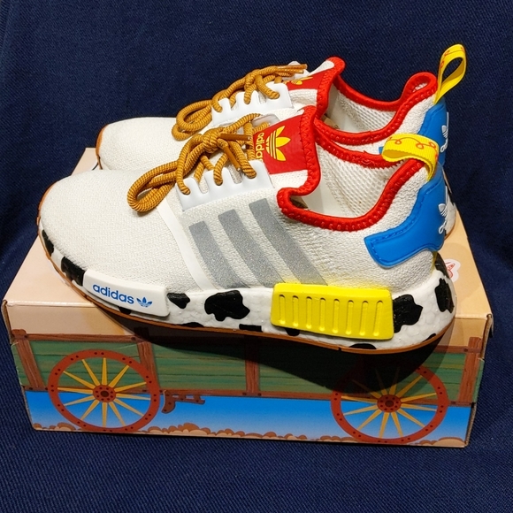 NWT adidas NMD_R1 TOY STORY WOODY SHOES - Picture 3 of 6